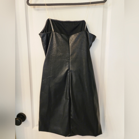 Strapless faux leather mini - Picture 2 of 3